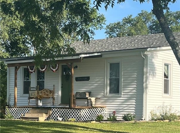 1596 Haskell Road, Williamsburg, KS 66095