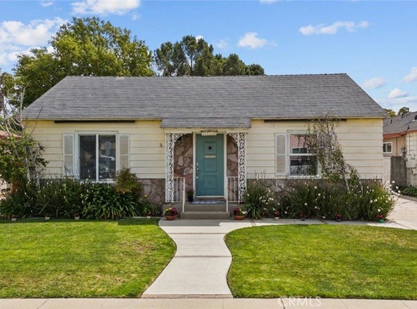 2218 Ximeno Avenue, Long Beach, CA 90815
