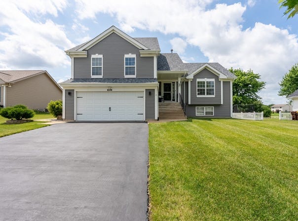 5006 Keri Drive, Loves Park, IL 61111