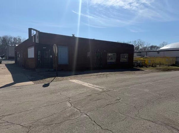 731 E 41st Avenue, Gary, IN 46409