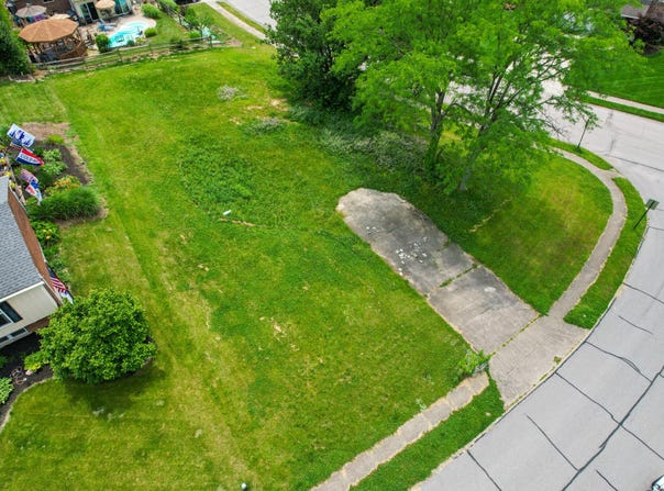 2727 Vera Cruz Drive, Villa Hills, KY 41017