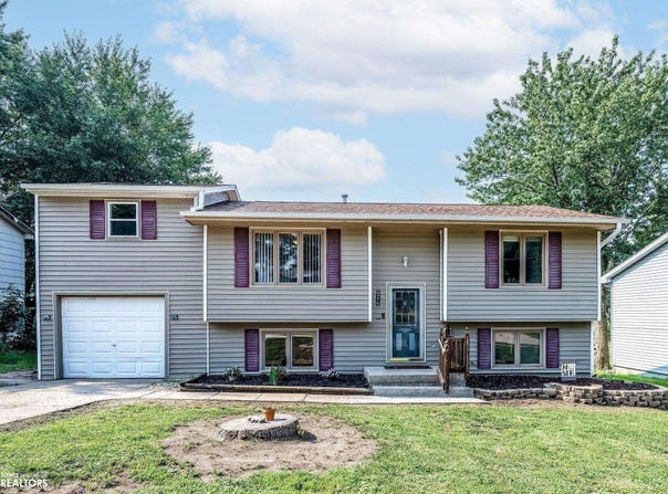 707 N Arlington Street, Audubon, IA 50025