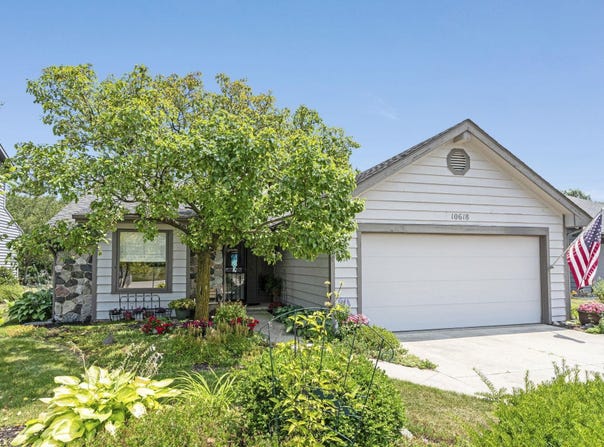 10618 Lake Pointe Drive, Fort Wayne, IN 46845
