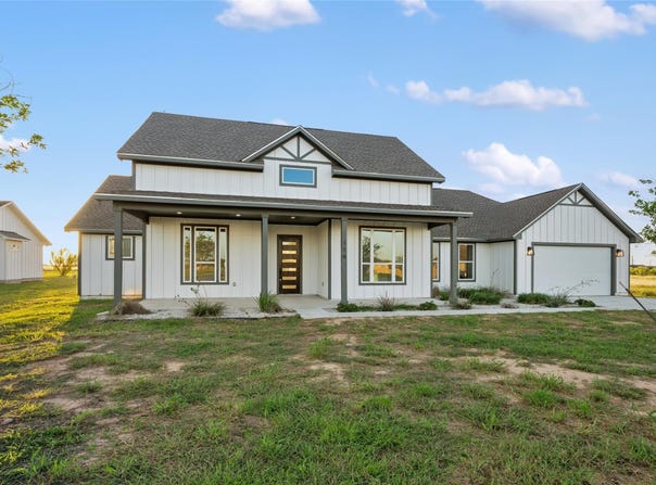 116 Bianca CIR, Del Valle, TX 78617