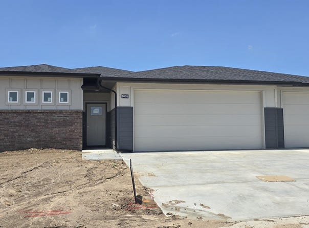 1008 SE 8th, Newton, KS 67114