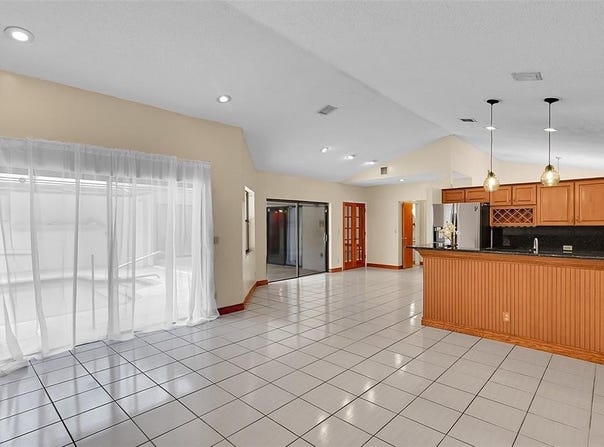 8899 NW 47th Dr, Coral Springs, FL 33067