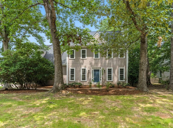 701 Oakhall Drive, Holly Springs, NC 27540