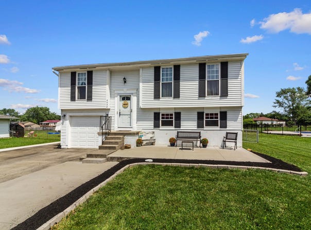 2432 Mc Comb Road, Grove City, OH 43123