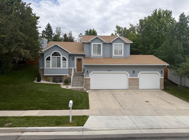 1682 E SUNRISE MEADOW Dr, Sandy, UT 84093