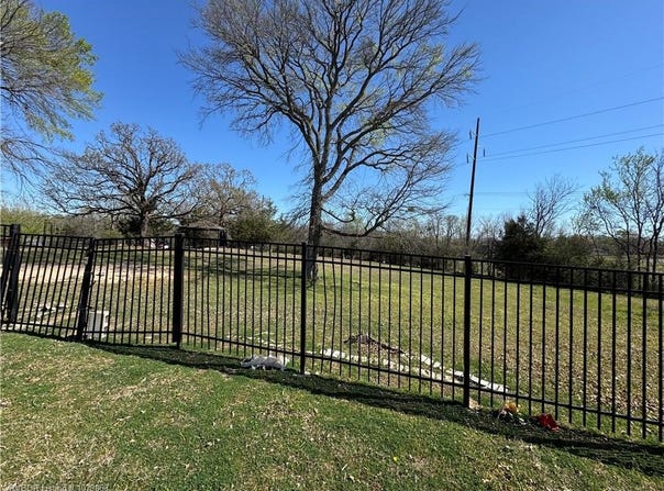 3001 Brighton Pt, Fort Smith, AR 72903