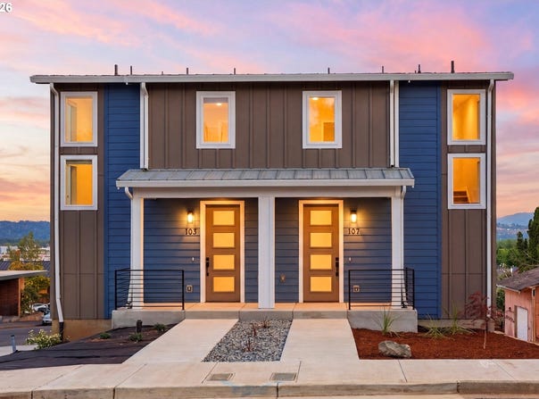 107 SE 3RD St, Troutdale, OR 97060
