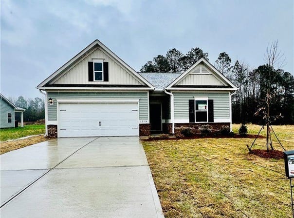 1594 Old Barn Road, Fayetteville, NC 28312