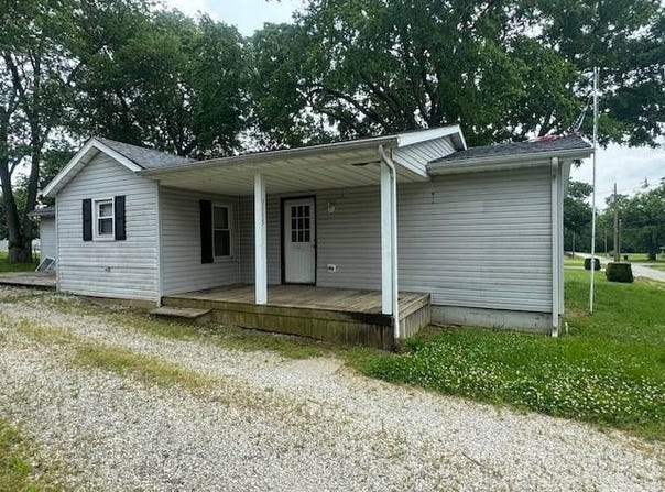 1115  Newman St, Waverly, KY 42462
