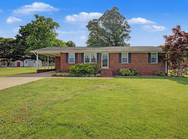 115 Brunson Drive, Pickens, SC 29671