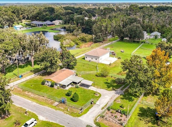 3569 PITTMAN Road, DOVER, FL 33527