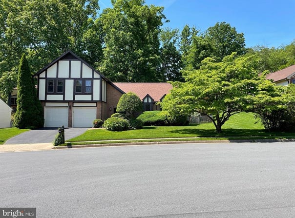 6012 BURNSIDE LANDING DR, BURKE, VA 22015