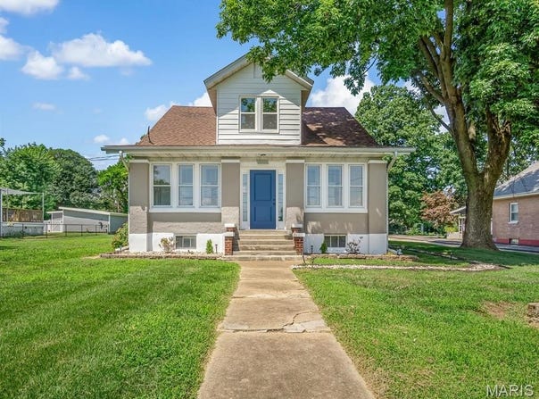 611 N Market Street, Waterloo, IL 62298