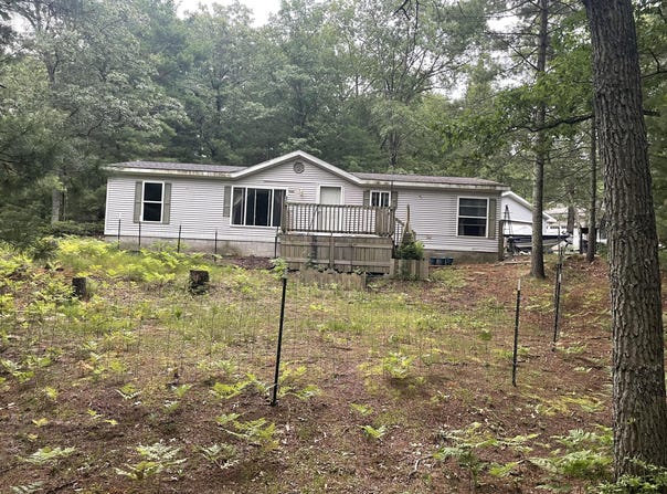 5540 W Rutledge Avenue, Pentwater, MI 49449