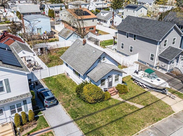 2439 Berkeley Place, Bellmore, NY 11710