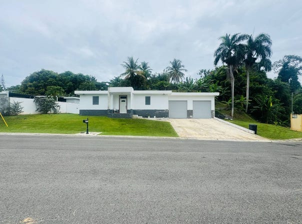 1909 Calle Monte Sinai, Mayaguez, 00682