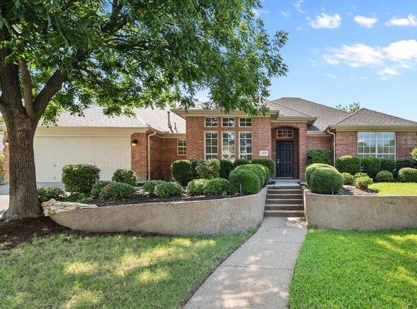 3809 Woodside Drive, Arlington, TX 76016