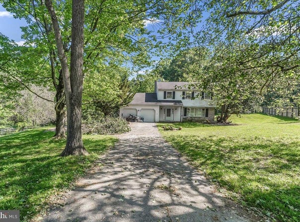 127 GOVERNORS Circle, DOWNINGTOWN, PA 19335