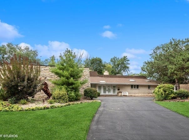 Riverside, IL 60546