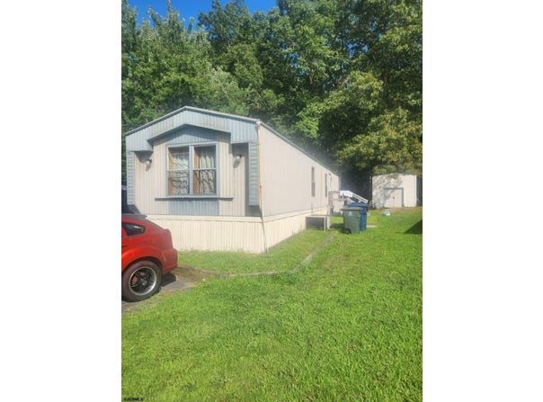 310 Kentucky Ave, Williamstown, NJ 08094