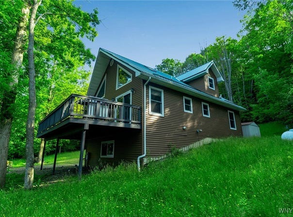 5792 Bonn Way E Way E, Great Valley, NY 14741