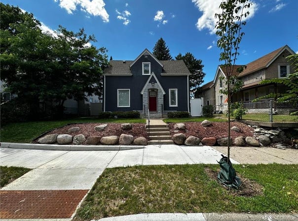 3027 Dupont Avenue N, Minneapolis, MN 55411