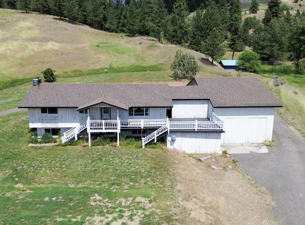 598 HWY 395, KETTLE FALLS, WA 99141