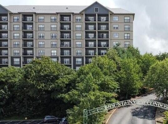 124 Plaza Drive, Pigeon Forge, TN 37863