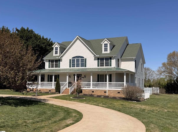 323 Waters Road, Taylors, SC 29687