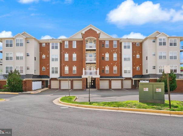 9710 HANDERSON PLACE, MANASSAS PARK, VA 20111