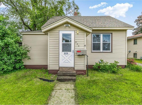 920 21st Avenue N, Saint Cloud, MN 56303