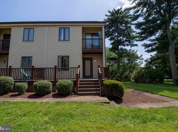 24 CHATHAM COURT, DOVER, DE 19901