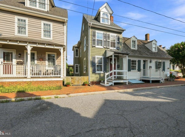 204 S WATER Street, CHESTERTOWN, MD 21620