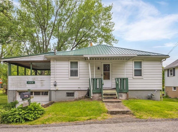 1108 Wills Avenue, Lower Burrell, PA 15068