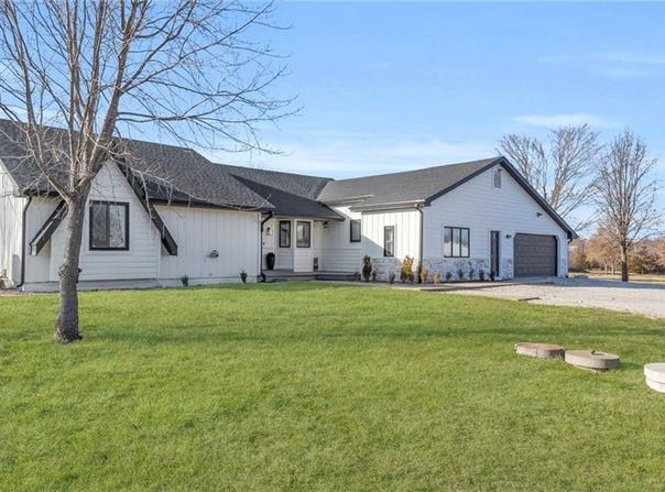 4858 Old 59 Highway, Baldwin City, KS 66006