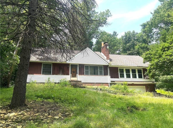 5194 Black Road, Richfield, OH 44141