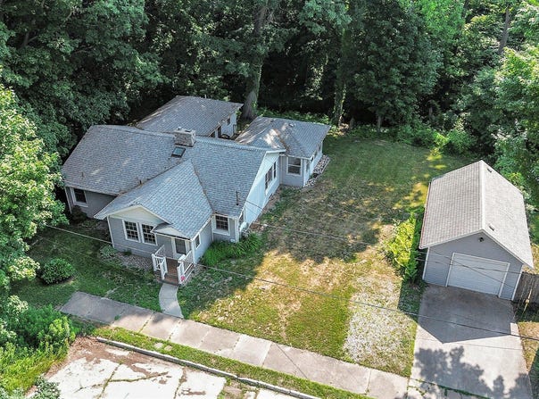 555 Prospect Street, South Haven, MI 49090