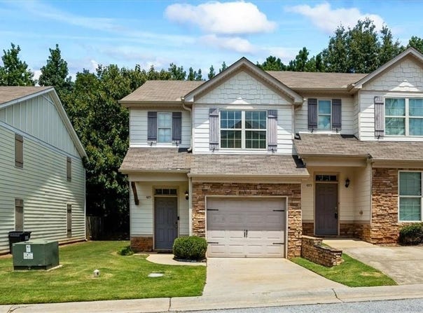 4271 High Park Lane, East Point, GA 30344