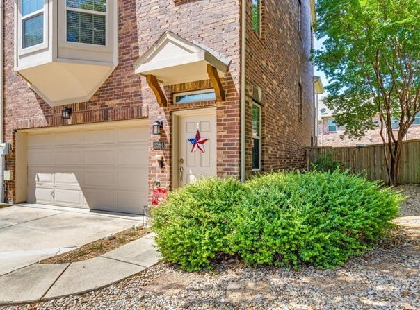2584 Jacobson Drive, Lewisville, TX 75067