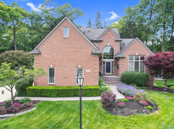 3473 Warwick Dr Drive, Rochester Hills, MI 48309