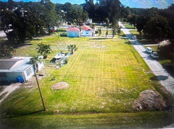 201 6TH STREET NE, RUSKIN, FL 33570