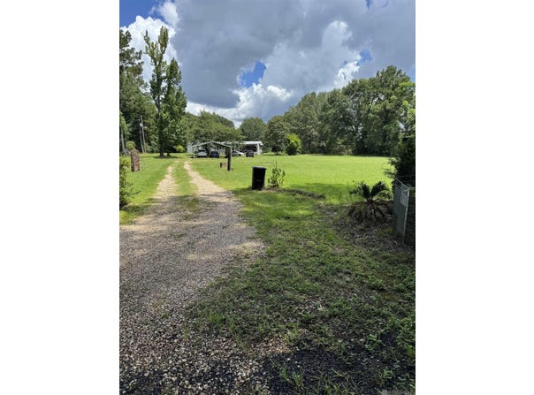 8108 Battle Rd, Ethel, LA 70730