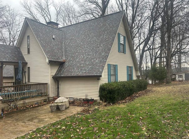 860 Riverview Drive, Scottsville, KY 42164