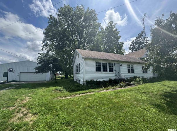 622 N CARTWRIGHT Street, Pleasant Plains, IL 62677