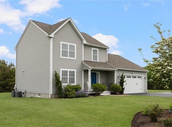 101 Austin Meadows Lane, North Kingstown, RI 02852