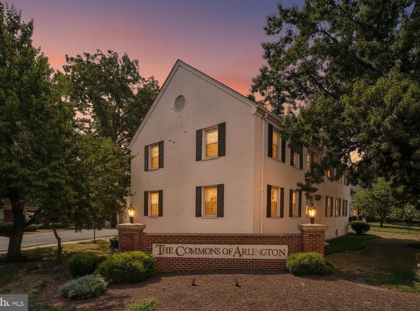 1315 S WALTER REED DR #(17101) 204, ARLINGTON, VA 22204